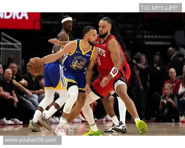 2016季后赛勇士与火箭的激烈对决回顾与精彩瞬间分析